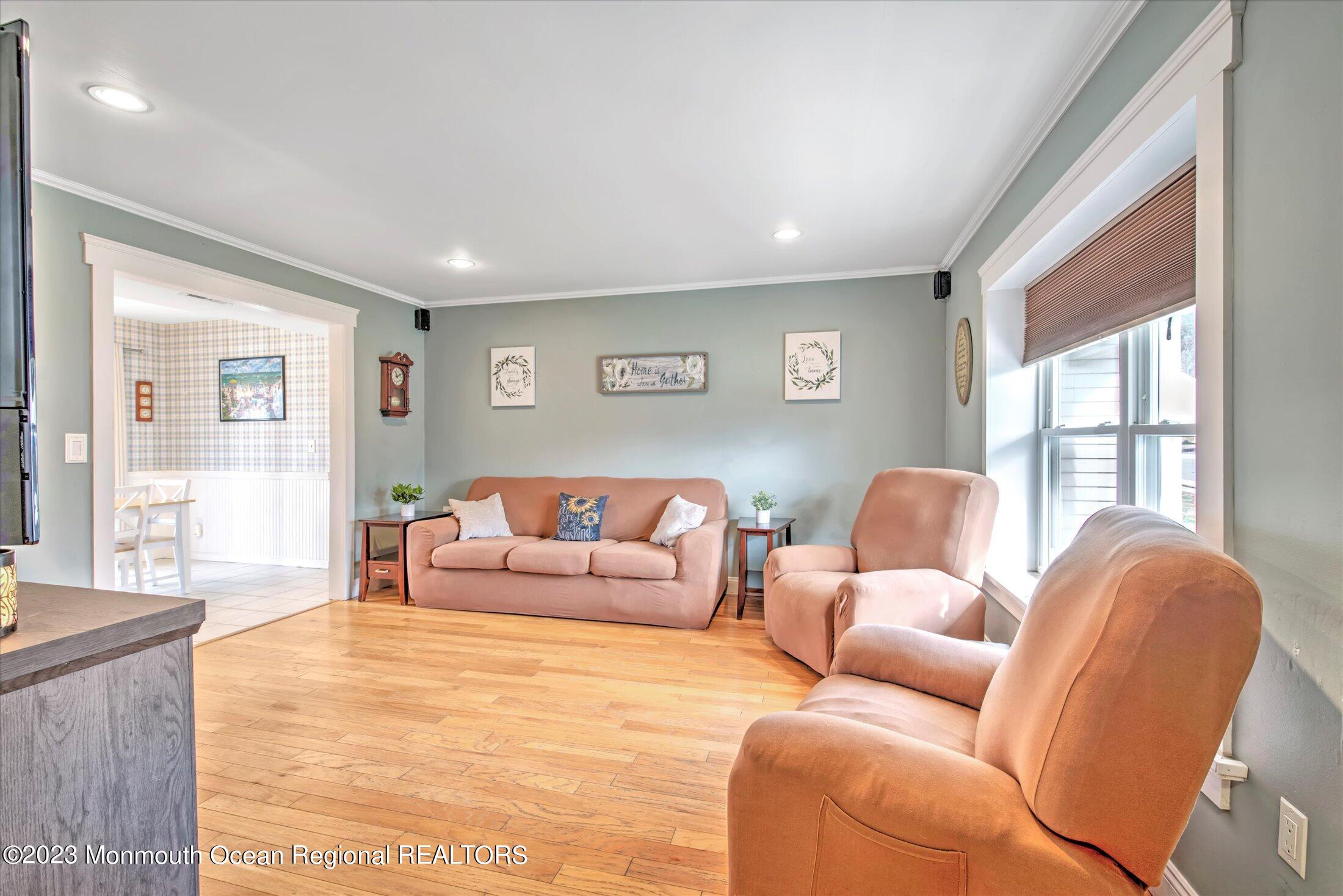 22 Timberline Drive Howell, NJ 07731 - Photo 8 of 43 08-LIVING ROOM