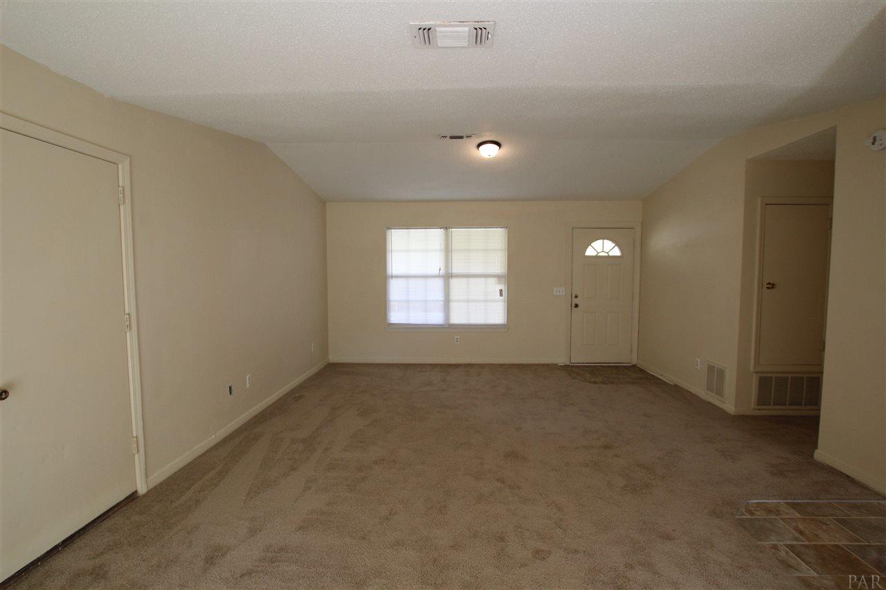 1303 Dog Track Road Pensacola, FL 32506 - Photo 4 of 18