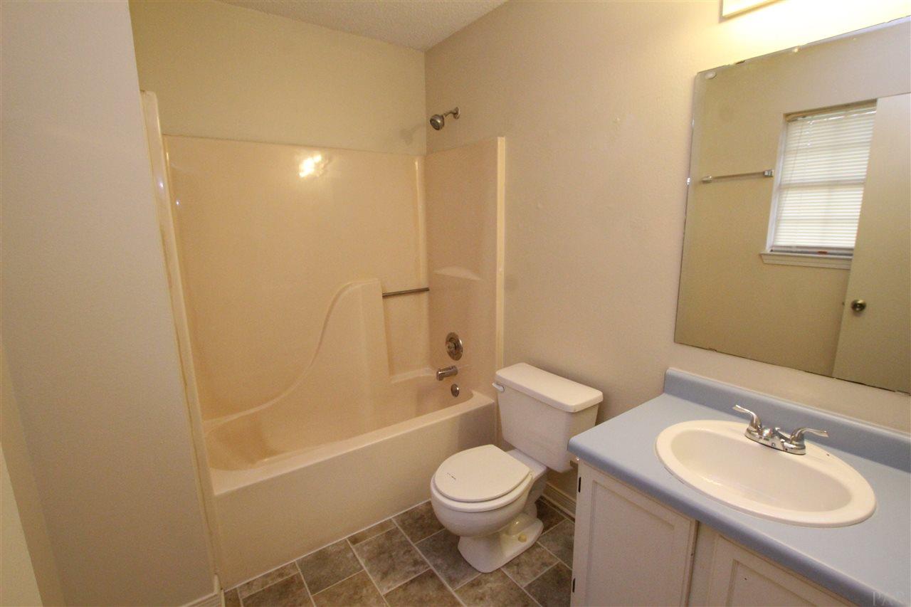 1303 Dog Track Road Pensacola, FL 32506 - Photo 8 of 18