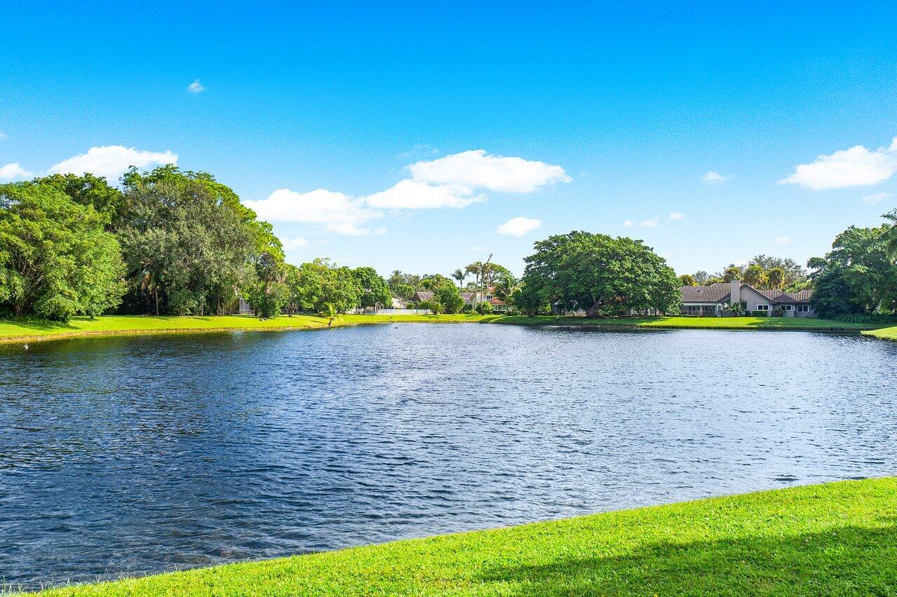 7276 Encina Lane Boca Raton, FL 33433 - Photo 29 of 34 041-7276EncinaLane-BocaRaton-FL-33433-SM