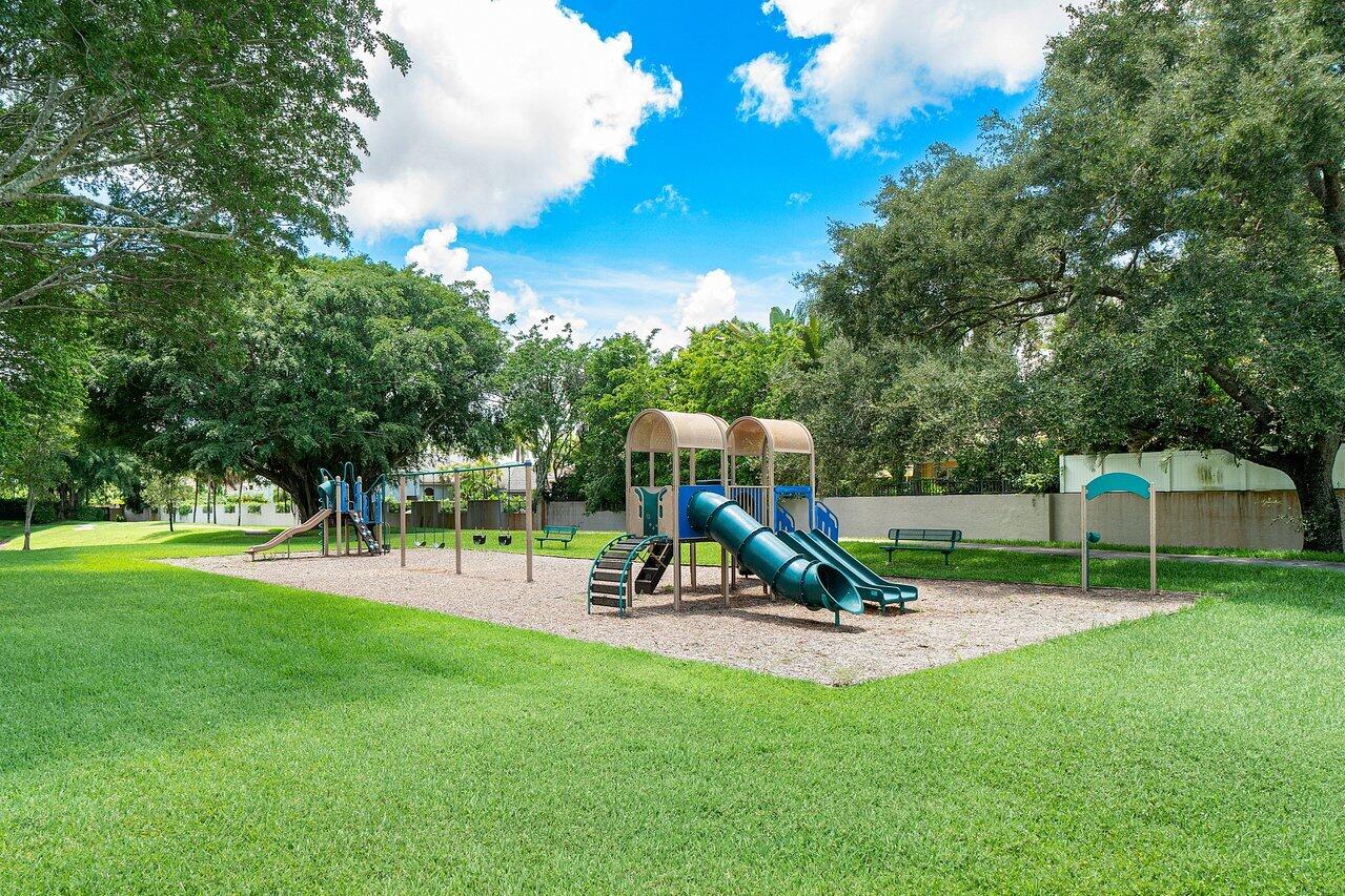 7276 Encina Lane Boca Raton, FL 33433 - Photo 34 of 34 058-7276EncinaLane-BocaRaton-FL-33433-SM