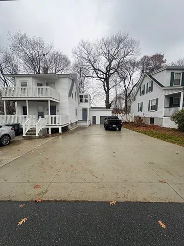 $2,500 | 23 Griggs Street, Unit 1, Dracut, MA 01826