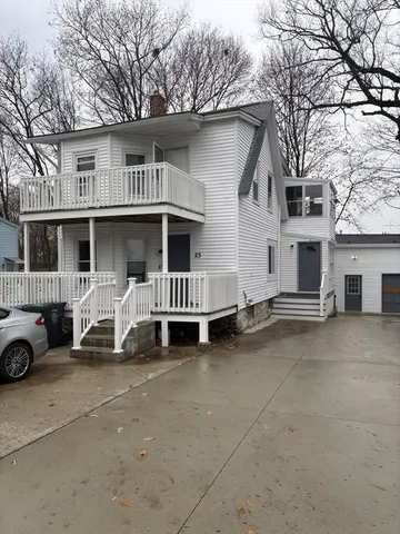 $2,500 | 23 Griggs Street, Unit 1, Dracut, MA 01826