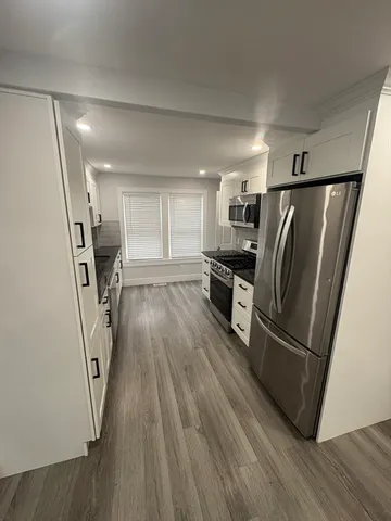 $2,500 | 23 Griggs Street, Unit 1, Dracut, MA 01826