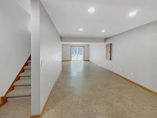 $555,000 | 18165 67th Place North, Maple Grove, MN 55311