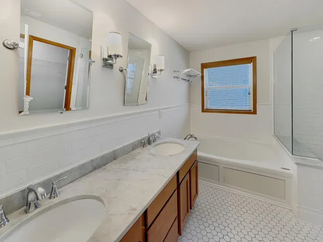 $555,000 | 18165 67th Place North, Maple Grove, MN 55311