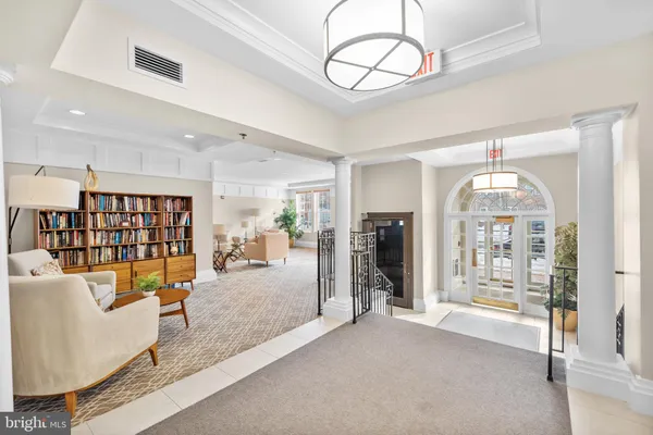 $2,850 | 4951 Brenman Park Drive, Unit 216, Alexandria, VA 22304