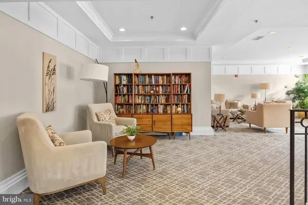 $2,850 | 4951 Brenman Park Drive, Unit 216, Alexandria, VA 22304