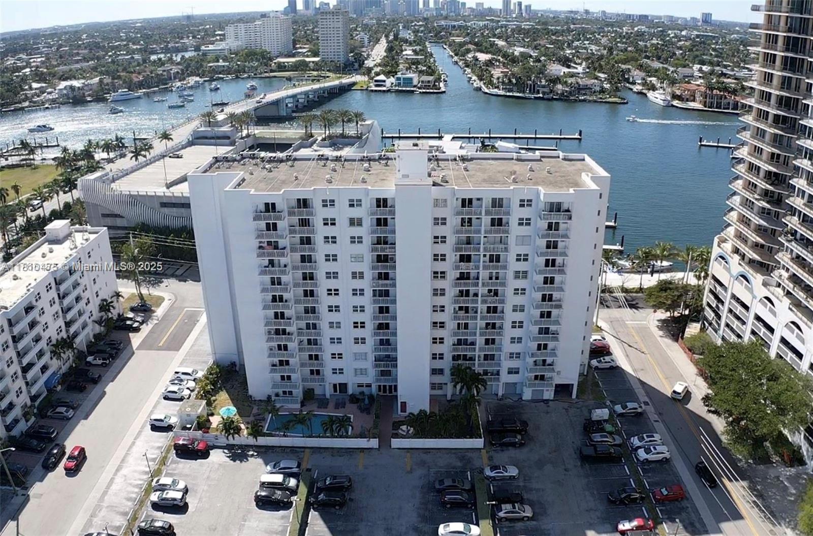 200 South Birch Road, Unit 304 Fort Lauderdale, FL 33316 - Photo 15 of 16 a view of a city with tall buildings