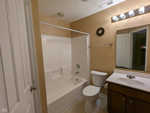 $2,250 | 3528 North Golden Gate Drive, Carmel, IN 46074