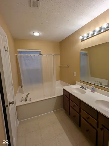 $2,250 | 3528 North Golden Gate Drive, Carmel, IN 46074