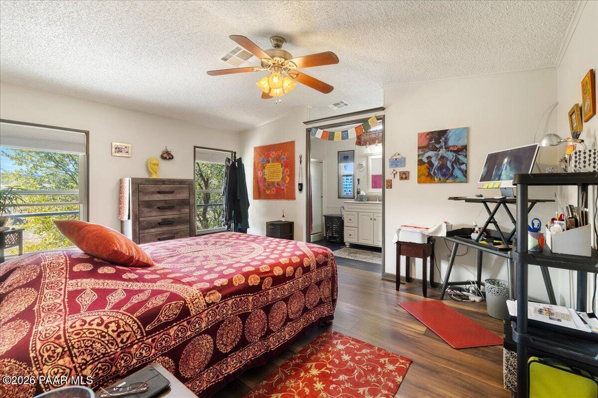 2099 Hillside Loop Road Prescott, AZ 86301 - Photo 11 of 26 11-Primary Bedroom