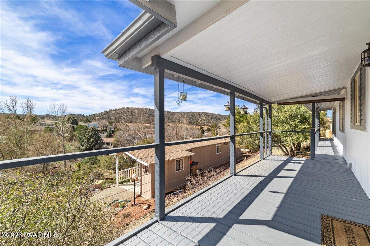 2099 Hillside Loop Road Prescott, AZ 86301 - Photo 15 of 26 15-Deck