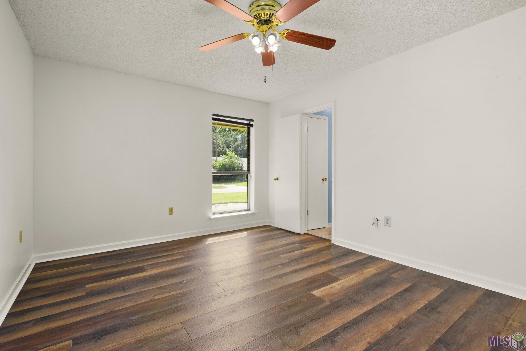11344 Bainbridge Avenue Baton Rouge, LA 70817 - Photo 3 of 17 Gallery Image 3