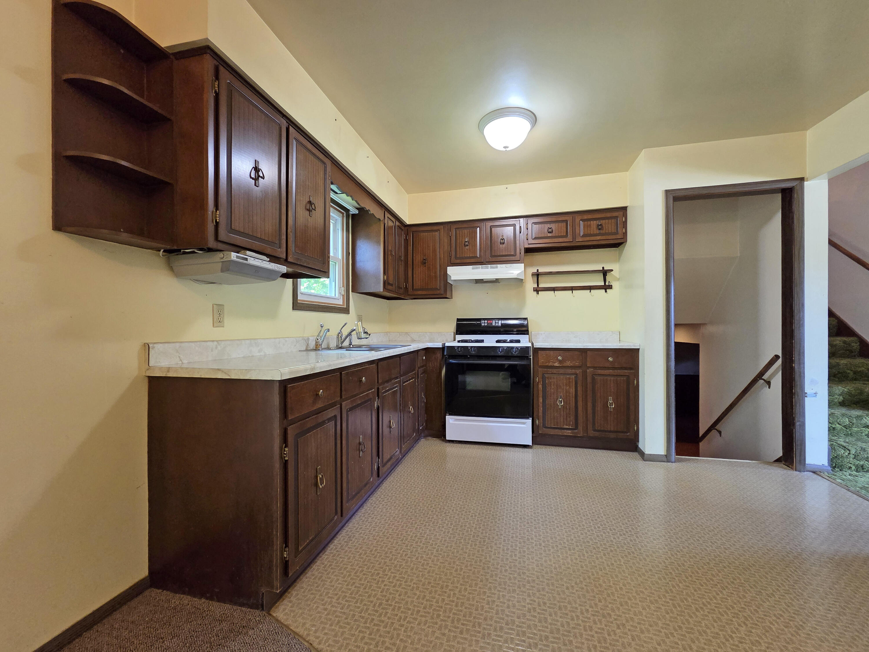 785 Aztec Court Lowell, IN 46356 - Photo 19 of 37 3000x2250