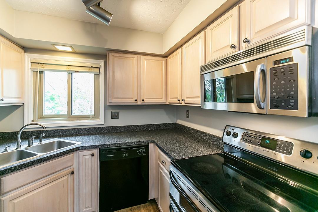 3358 Montavesta Road Lexington, KY 40502 - Photo 13 of 31 Listing Photo