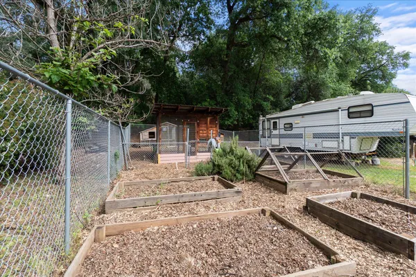 $450,000 | 7265 Dilley Lane, Redding, CA 96002