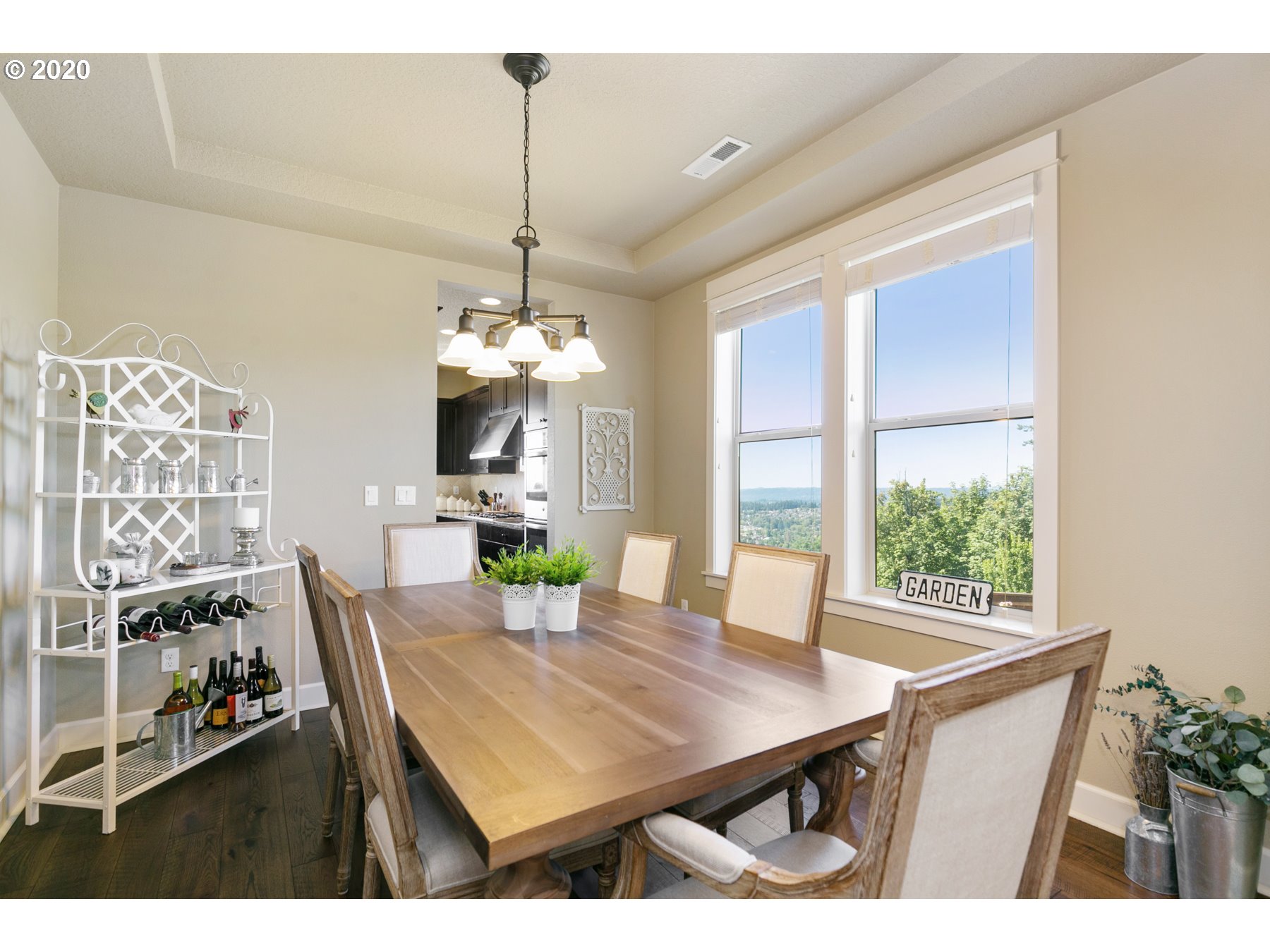 13558 Southeast Aldridge Road Happy Valley, OR 97086 - Photo 5 of 31 Gallery Image 5