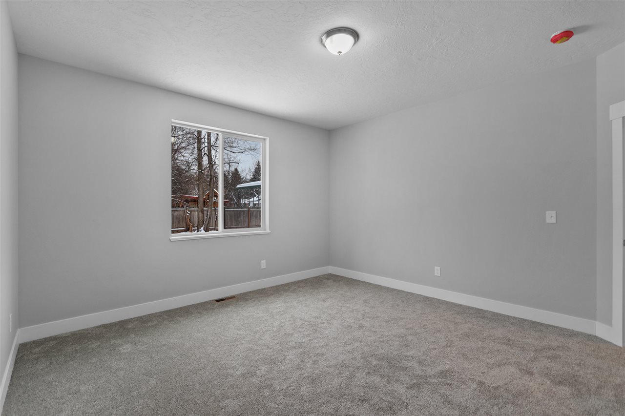 115 North Herald Road Spokane Valley, WA 99206 - Photo 17 of 20
