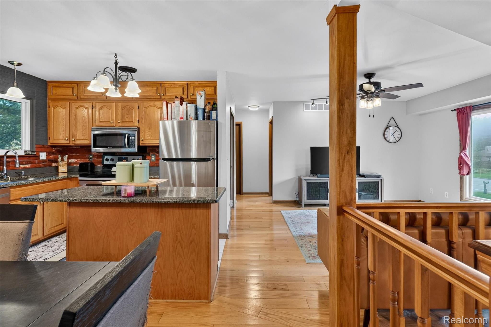 1570 South Boulevard West Rochester, MI 48309 - Photo 8 of 45 08-1570-W-South-Blvd-WindowStill-Real-Estate-Photography-28.jpg