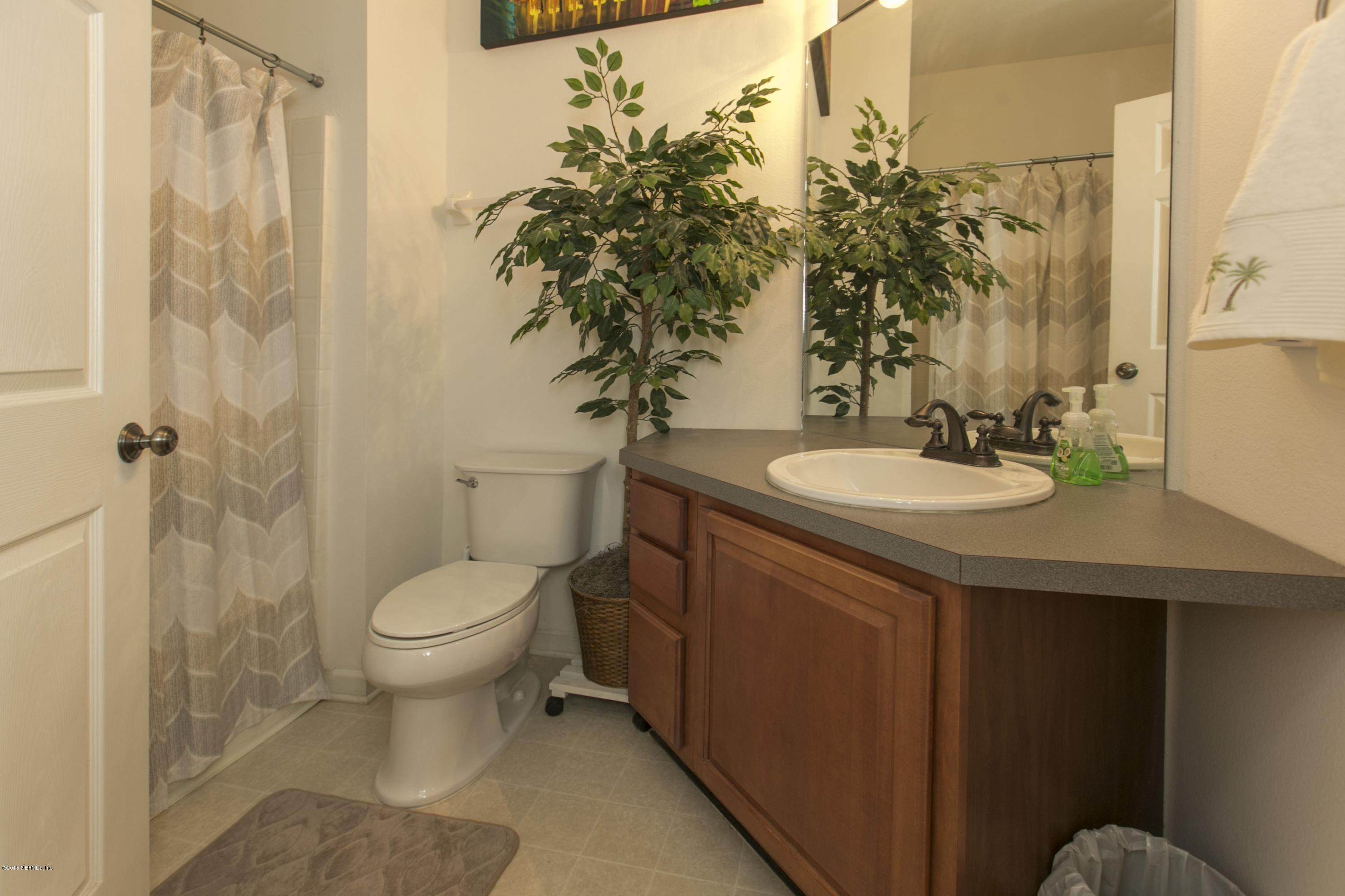10550 Baymeadows Road, Unit 311 Jacksonville, FL 32256 - Photo 13 of 25 Master Bathroom