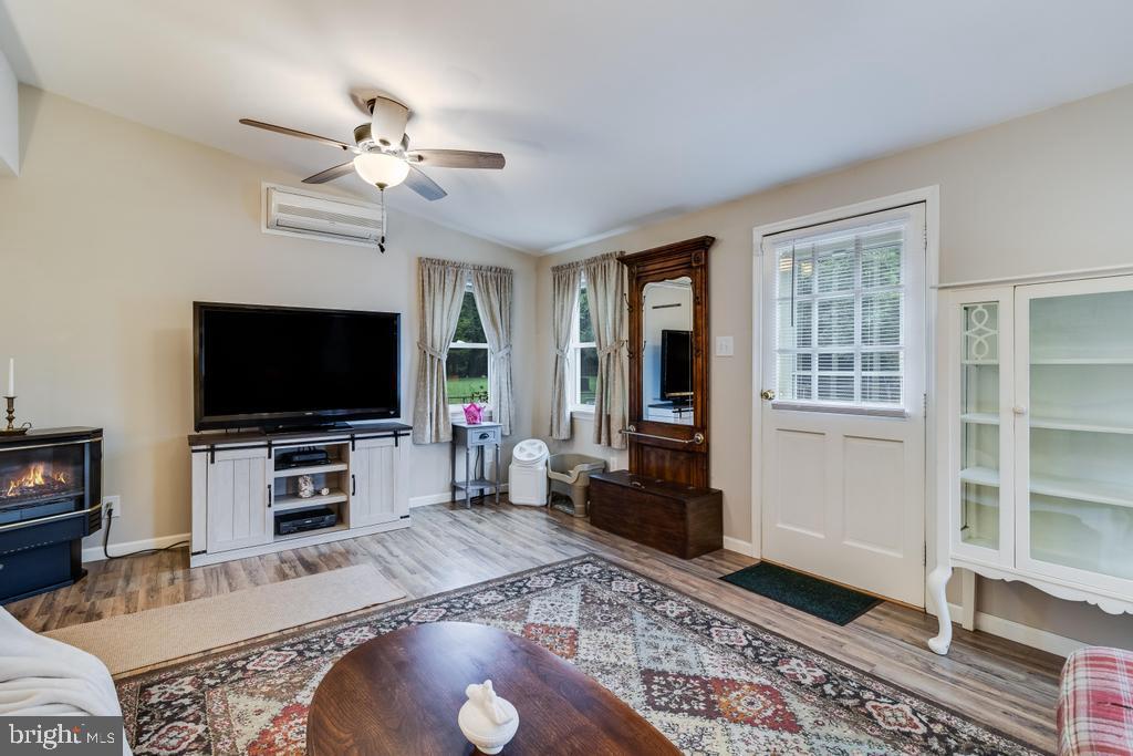 16201 St Phillips Road Aquasco, MD 20608 - Photo 21 of 69 Family room on upper level