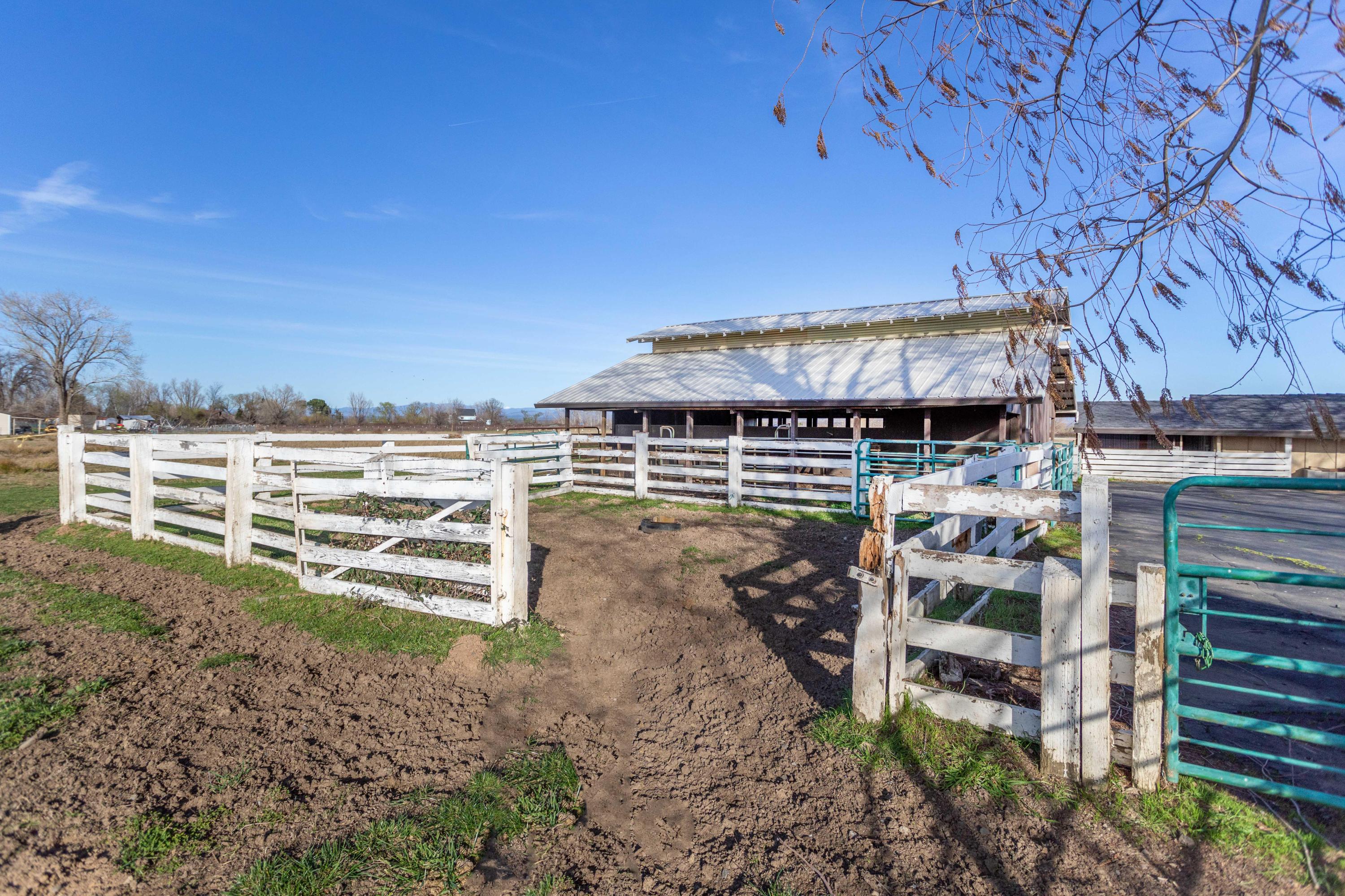 3735 Drybread Road Cottonwood, CA 96022 - Photo 38 of 73 254A9520