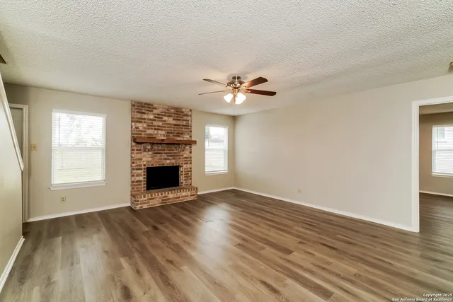 $1,570 | 5311 Peppermint Lane, Kirby, TX 78219