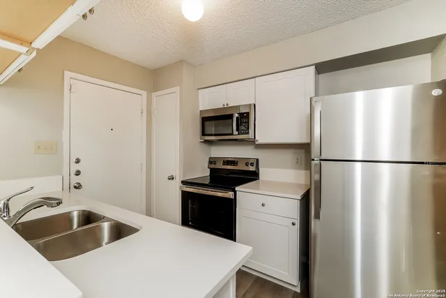 $1,570 | 5311 Peppermint Lane, Kirby, TX 78219