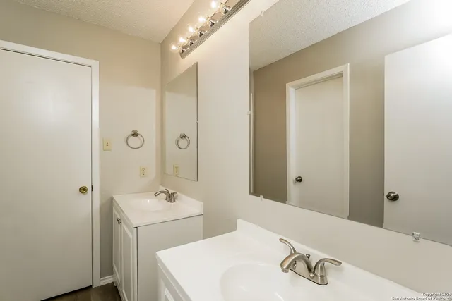 $1,570 | 5311 Peppermint Lane, Kirby, TX 78219