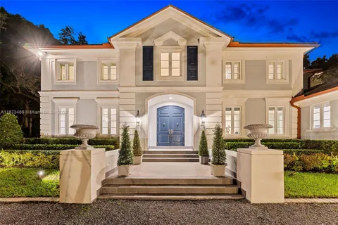 $10,500,000 | 5400 Banyan Trail, Coral Gables, FL 33156
