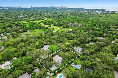 $10,500,000 | 5400 Banyan Trail, Coral Gables, FL 33156