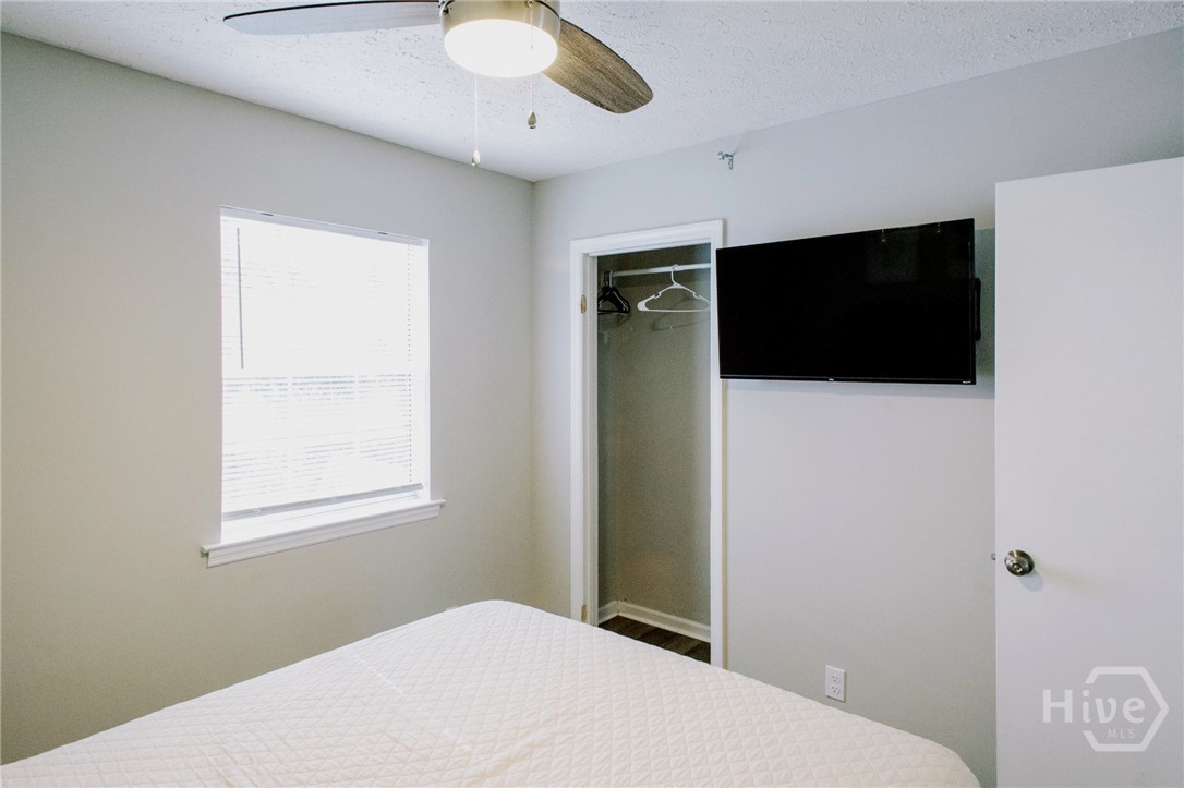 306 Redan Drive Savannah, GA 31410 - Photo 12 of 24
