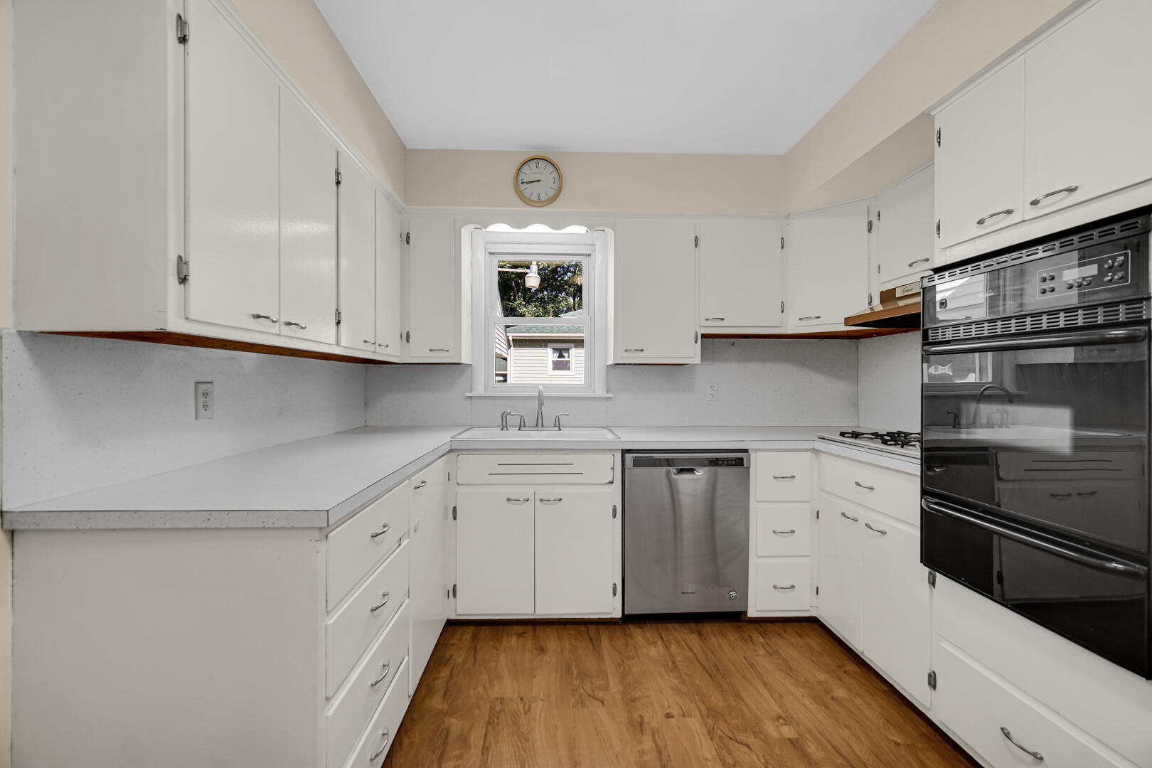 512 Johnson Road Michigan City, IN 46360 - Photo 11 of 27 1620x1080