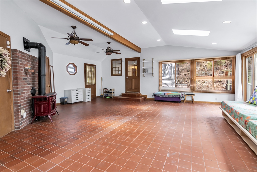 21 Heather Road Dracut, MA 01826 - Photo 26 of 40