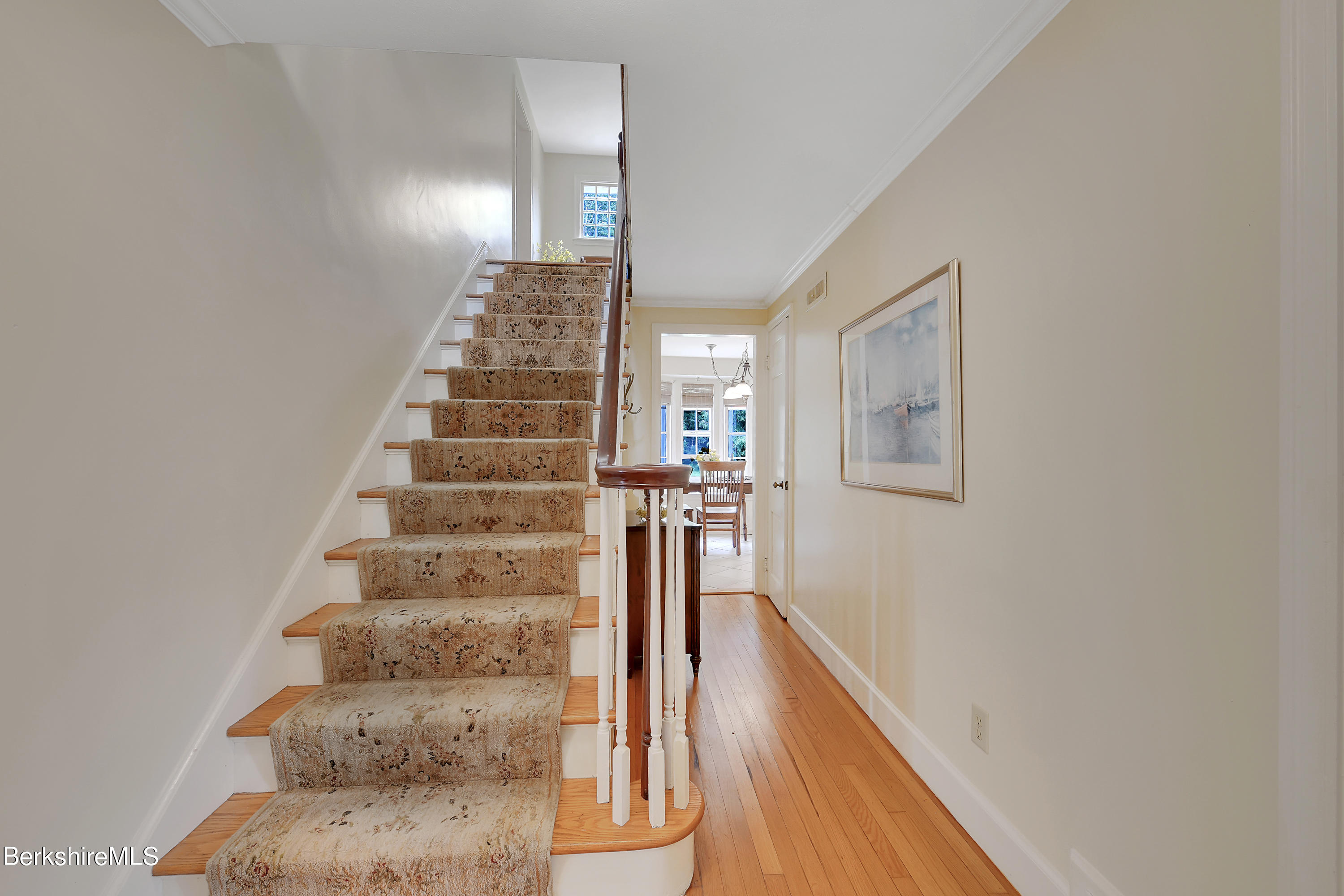 80 Roberta Road Pittsfield, MA 01201 - Photo 19 of 42 Stairway