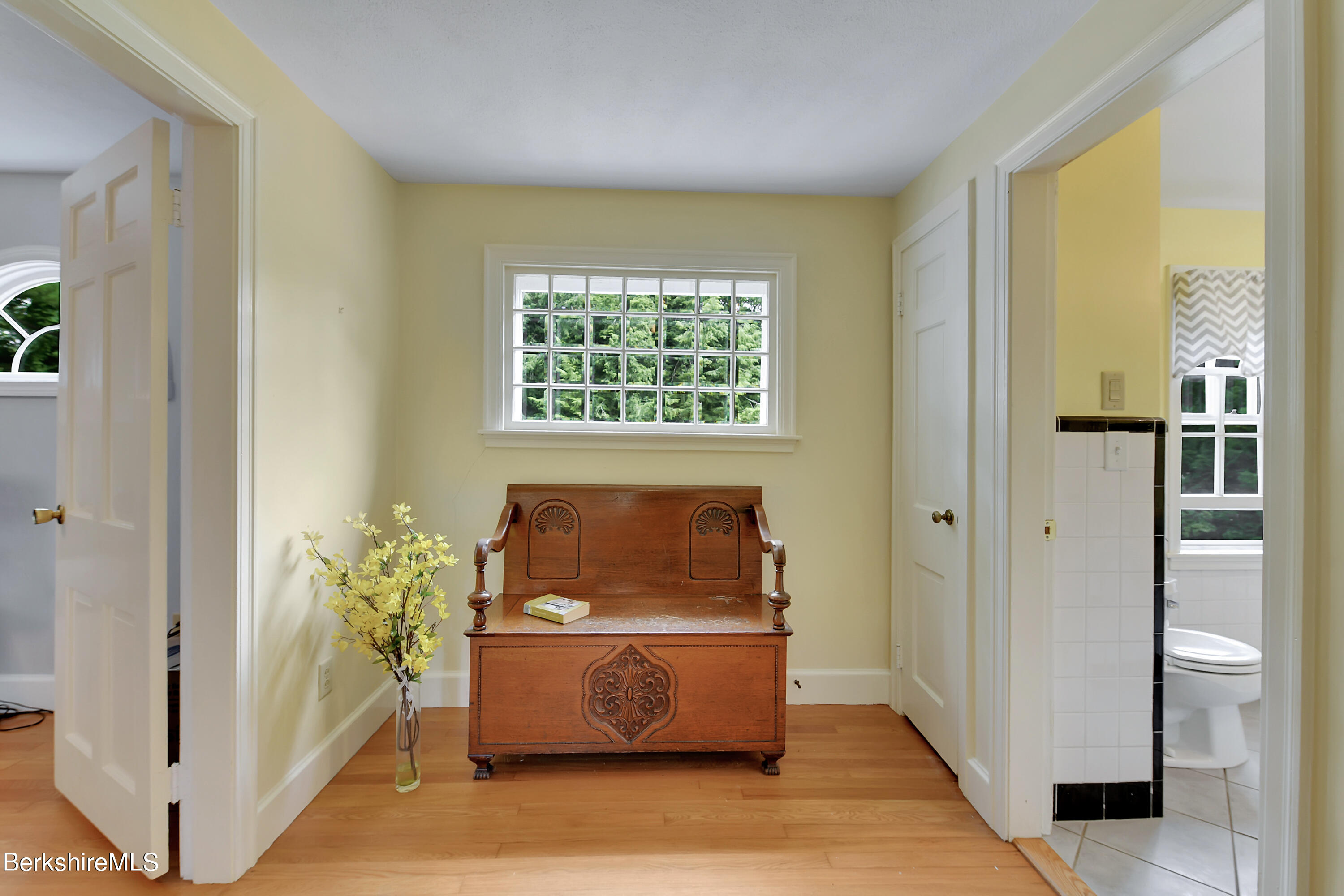 80 Roberta Road Pittsfield, MA 01201 - Photo 21 of 42 Upstairs Landing