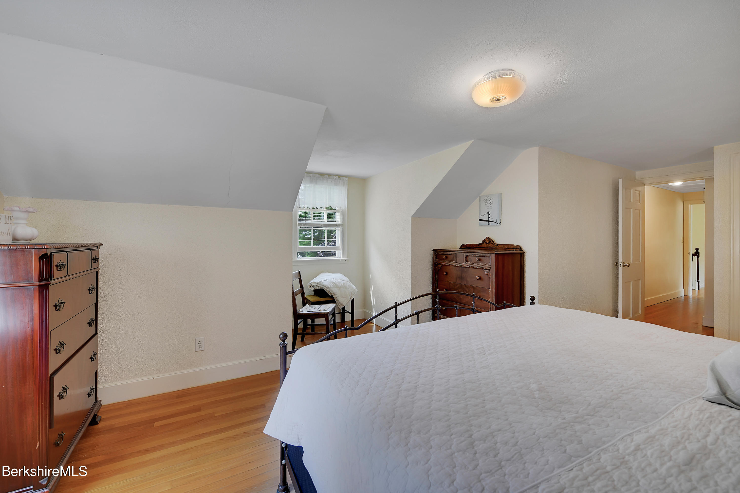80 Roberta Road Pittsfield, MA 01201 - Photo 23 of 42 Primary Bedroom