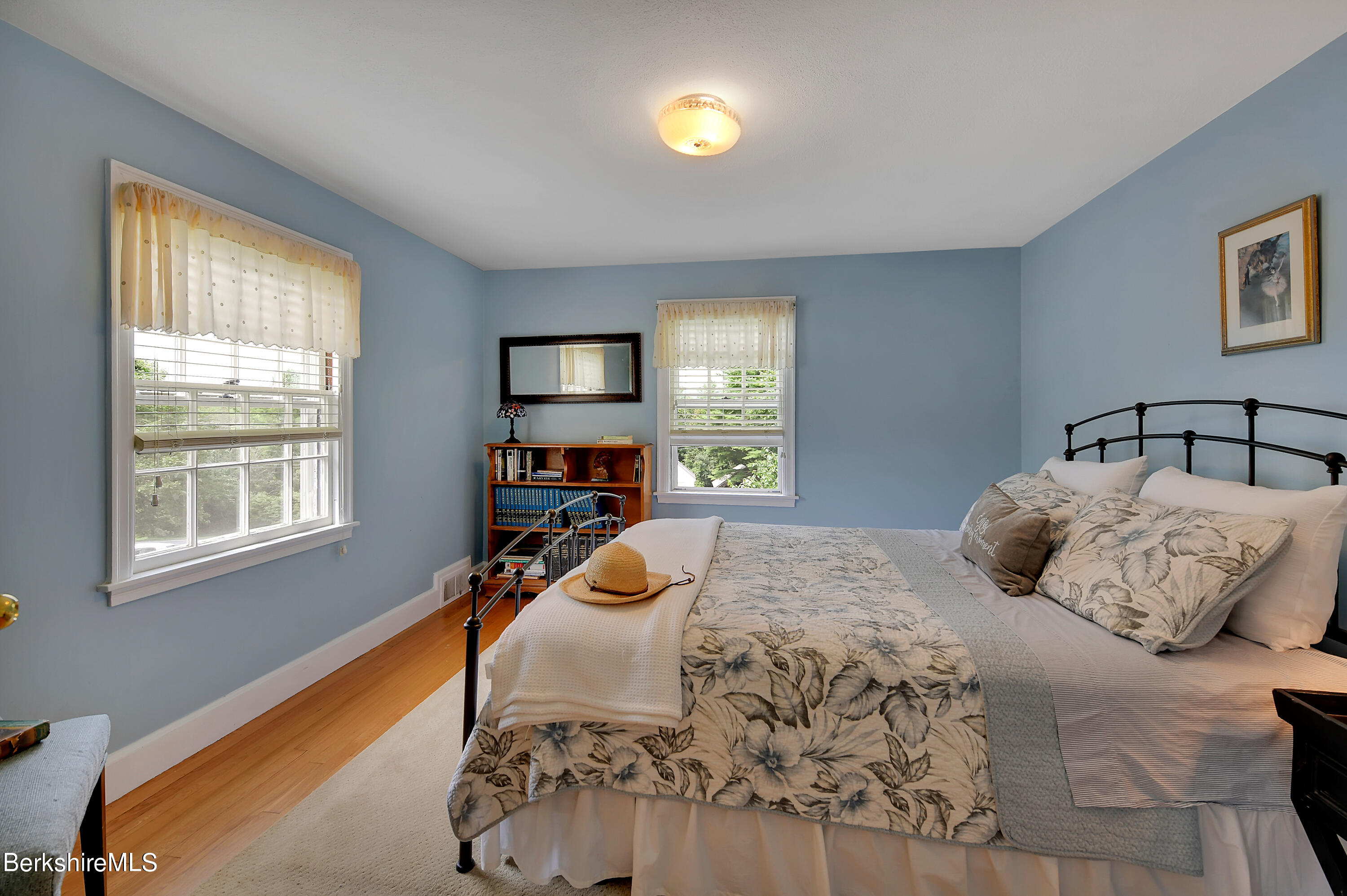 80 Roberta Road Pittsfield, MA 01201 - Photo 26 of 42 Bedroom 3