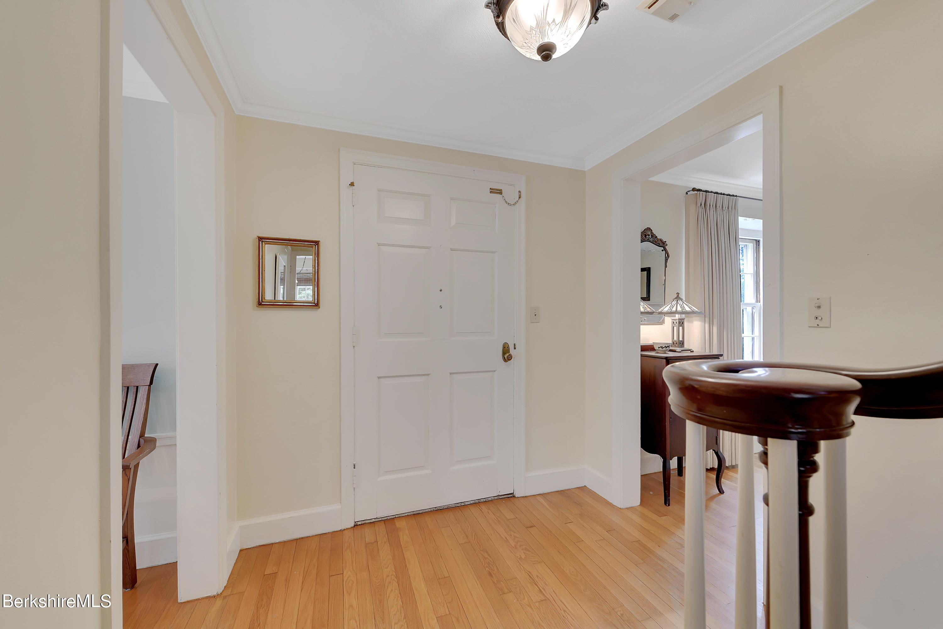 80 Roberta Road Pittsfield, MA 01201 - Photo 4 of 42 Entry Foyer