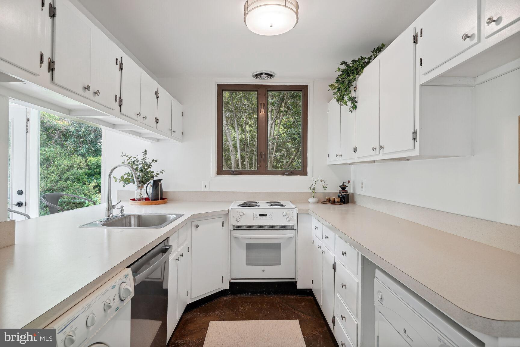 7421 Range Road Alexandria, VA 22306 - Photo 12 of 25