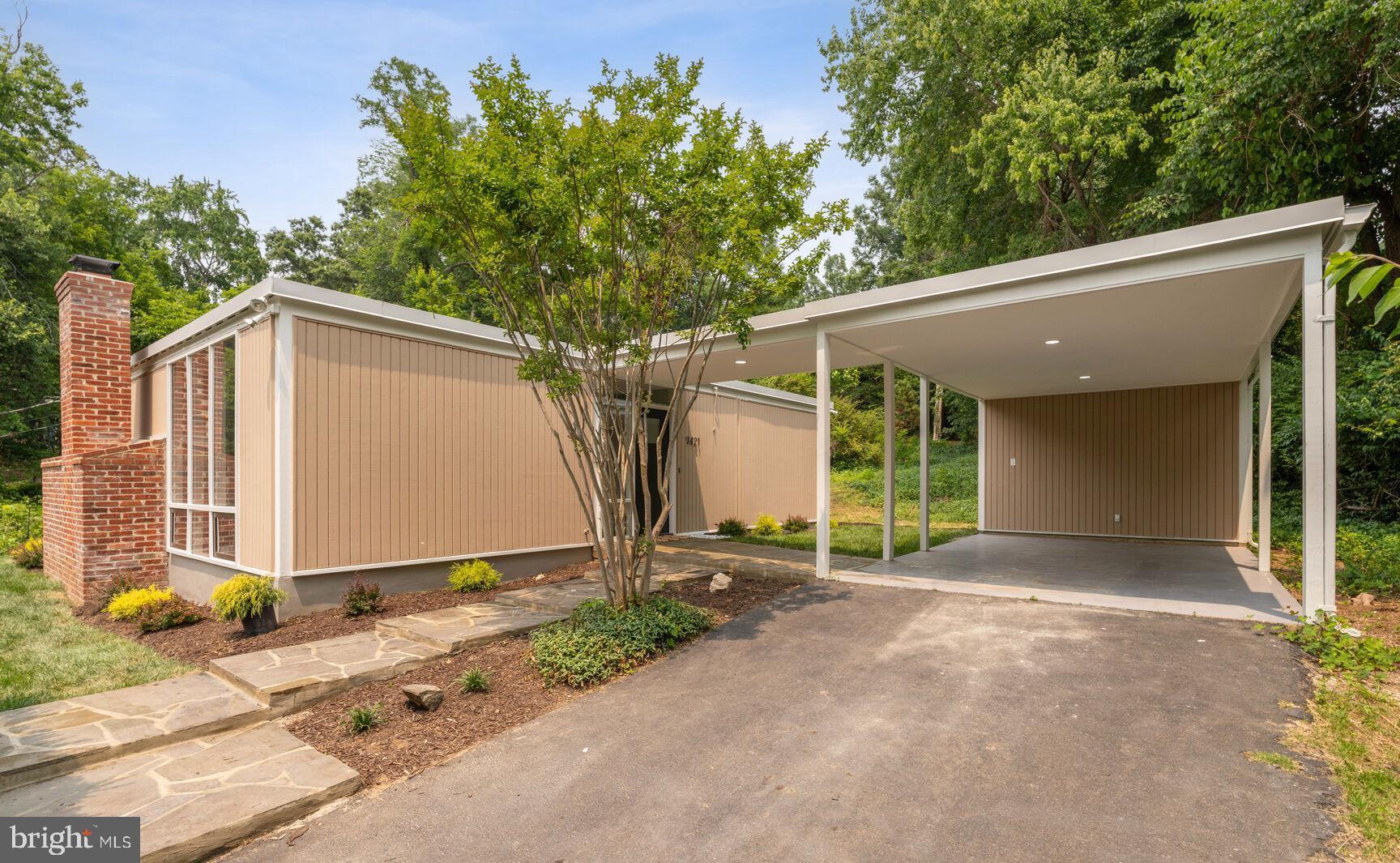 7421 Range Road Alexandria, VA 22306 - Photo 2 of 25