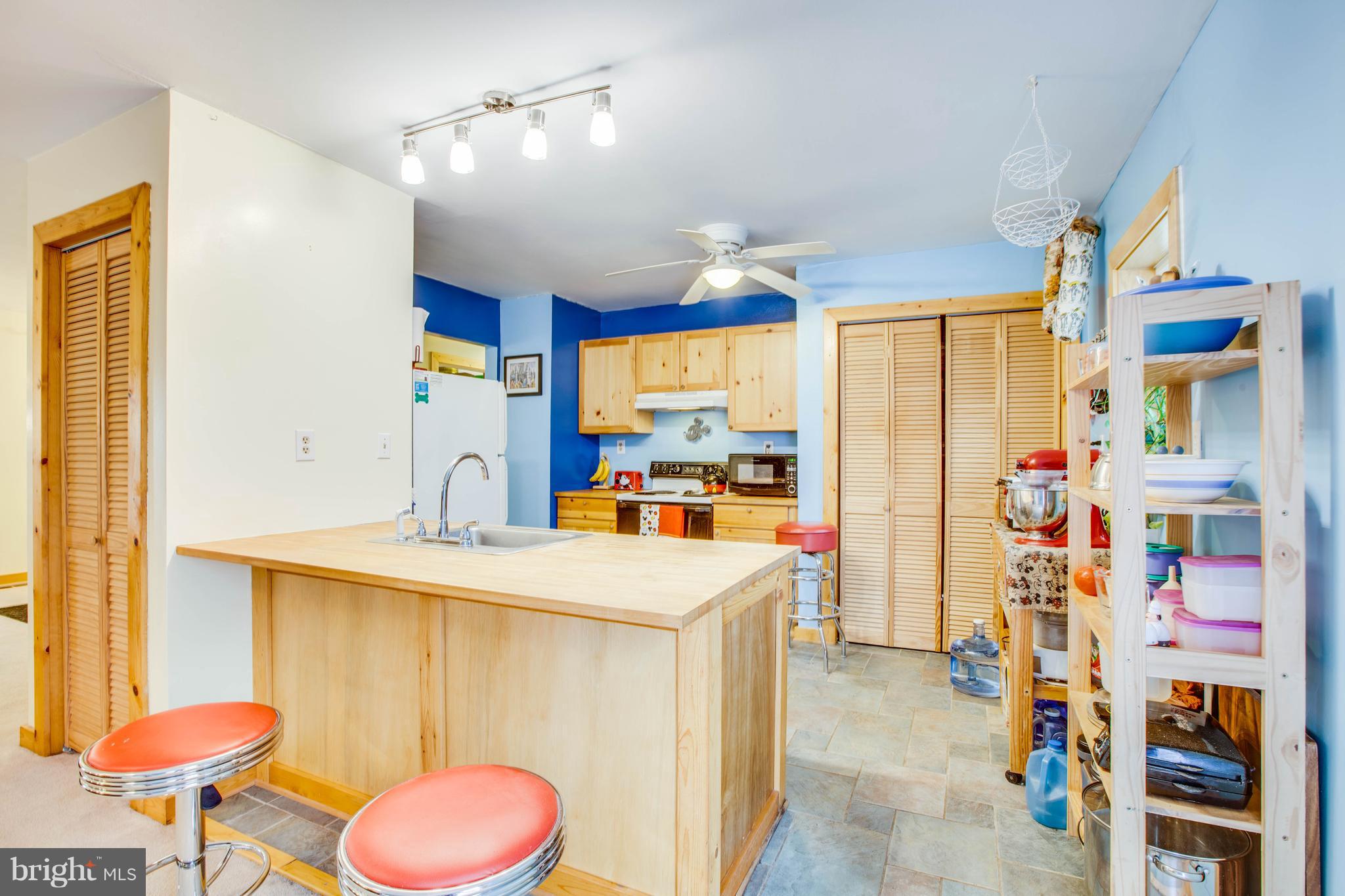 528 Cropp Road Fredericksburg, VA 22406 - Photo 5 of 20 Kitchen