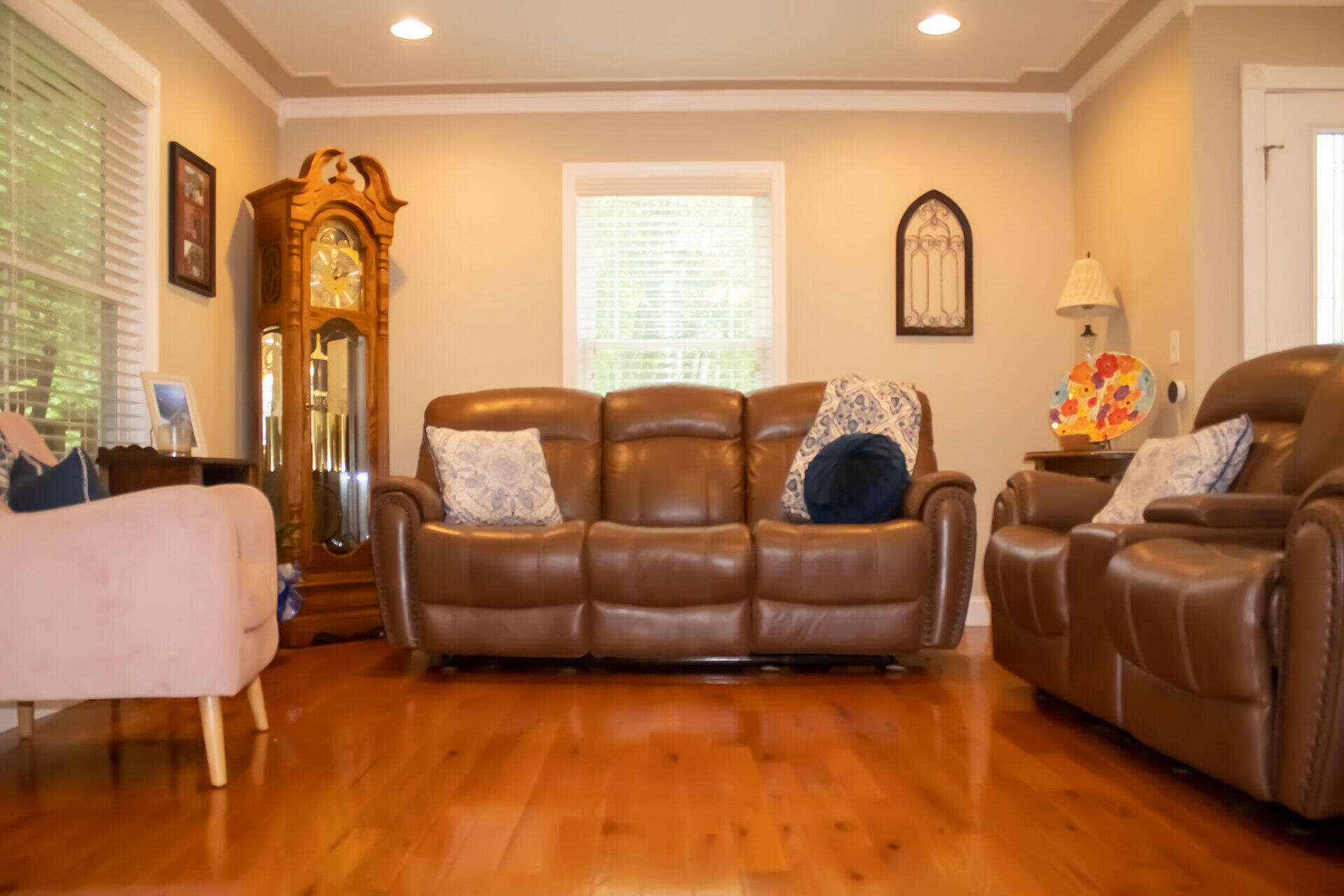 99 Ridgecrest Circle Rossville, GA 30741 - Photo 12 of 22 Livingroom