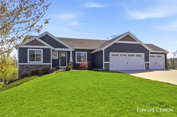 $575,000 | 8620 Burlingame Avenue Southwest, Byron Center, MI 49315