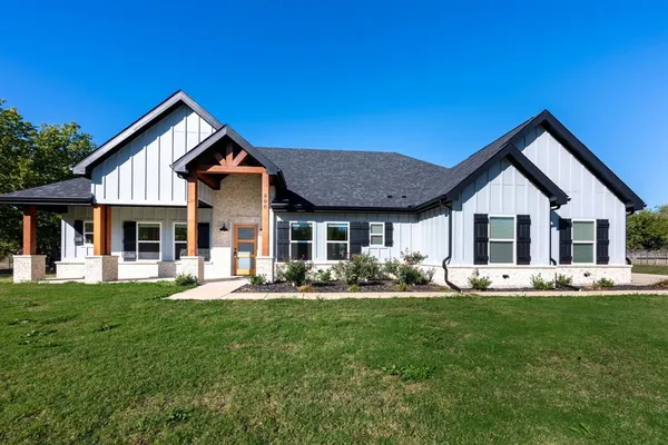 $530,000 | 800 County Road 4108, Greenville, TX 75401