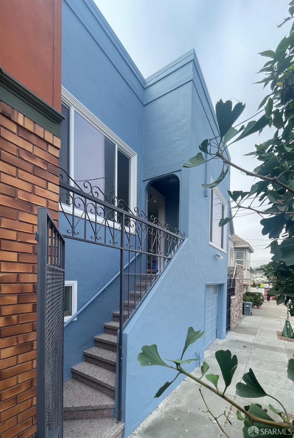 37 Ruth Street San Francisco, CA 94112 - Photo 2 of 26 a view of entryway and hall