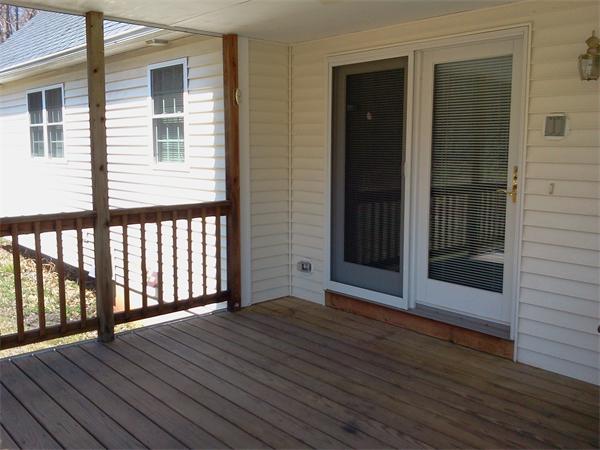23 Hutchinson Road Sutton, MA 01590 - Photo 6 of 17