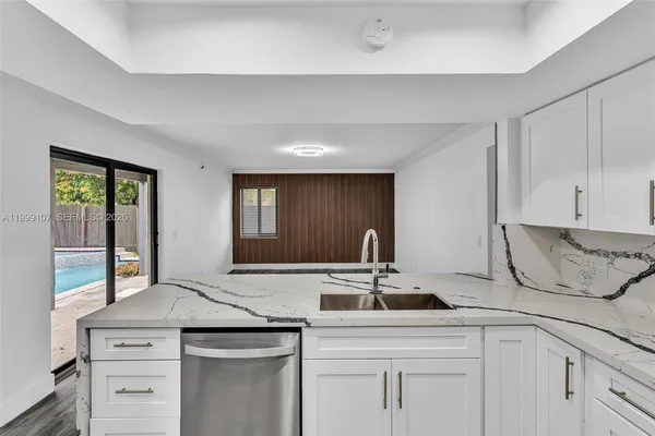 $4,800 | 17532 Northwest 61st Court North, Hialeah, FL 33015