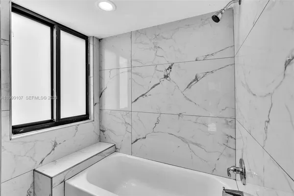 $4,800 | 17532 Northwest 61st Court North, Hialeah, FL 33015